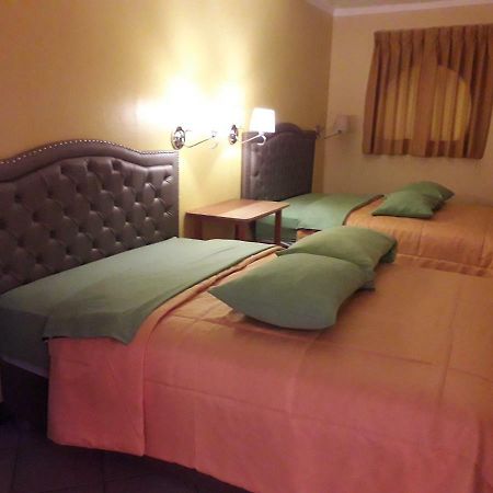 Hospedaje Karol Hotel Ayacucho Kültér fotó