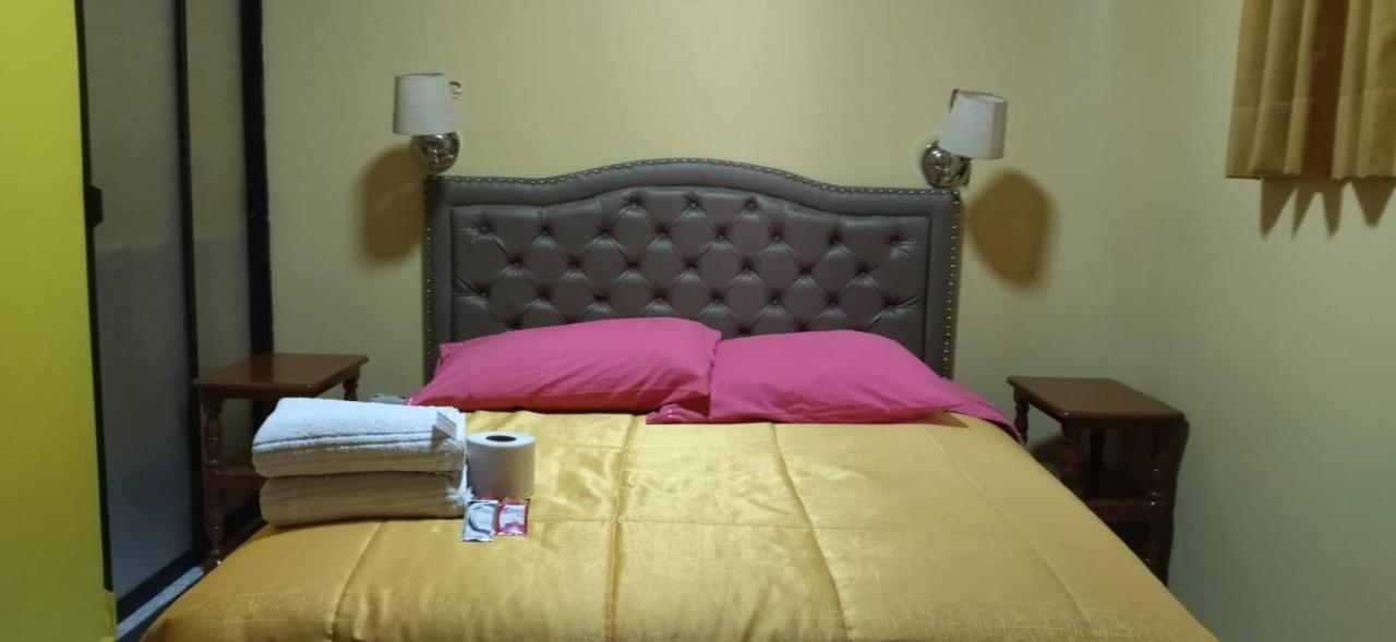 Hospedaje Karol Hotel Ayacucho Kültér fotó