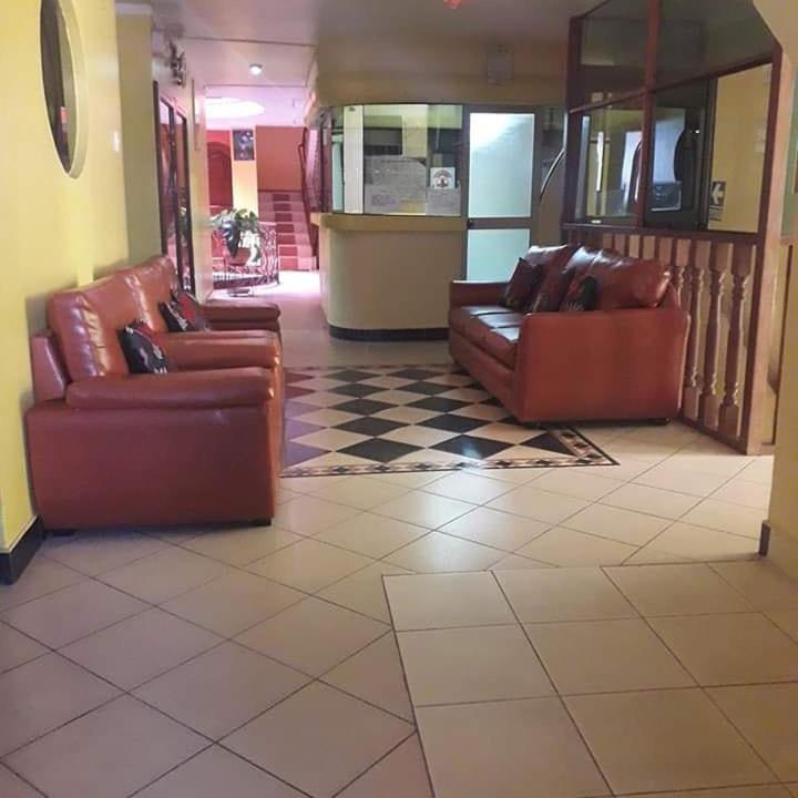 Hospedaje Karol Hotel Ayacucho Kültér fotó