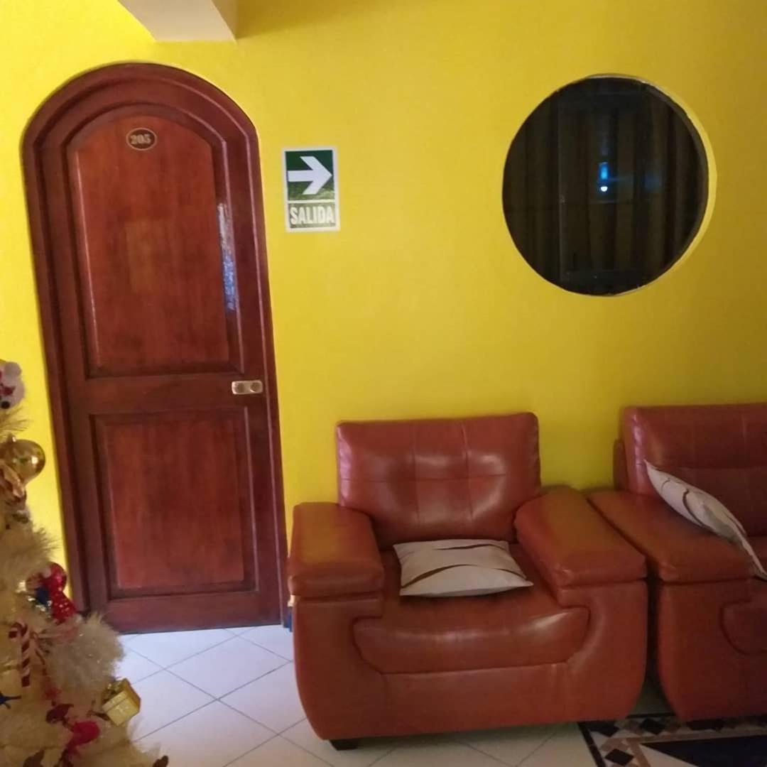 Hospedaje Karol Hotel Ayacucho Kültér fotó