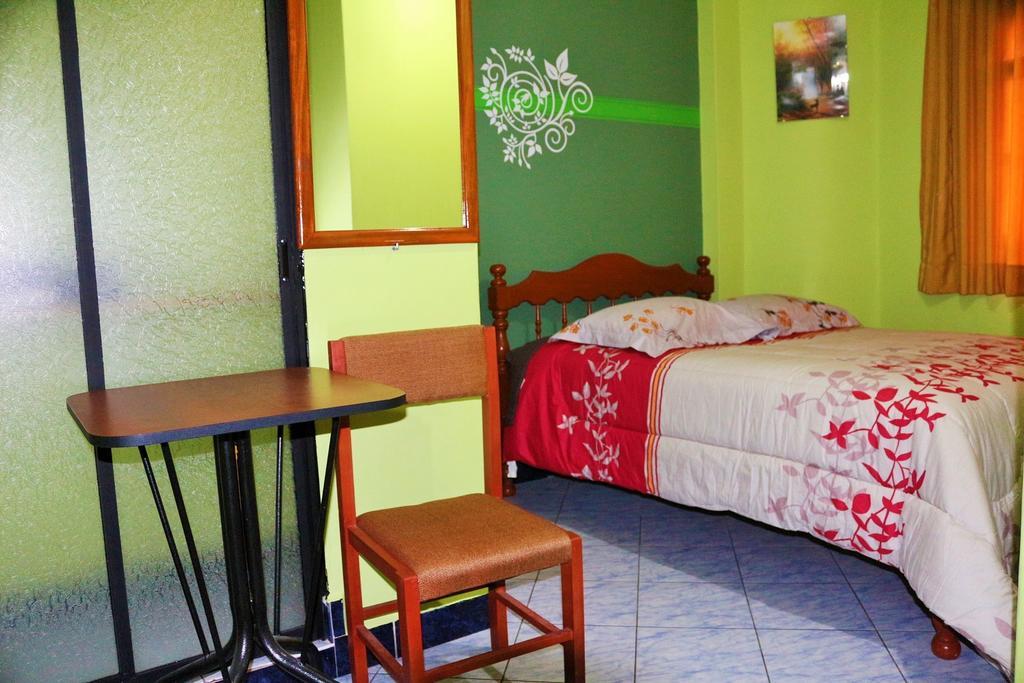 Hospedaje Karol Hotel Ayacucho Szoba fotó
